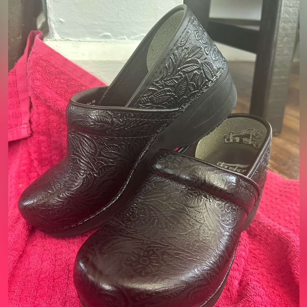 Dansko Women's Brown Clogs